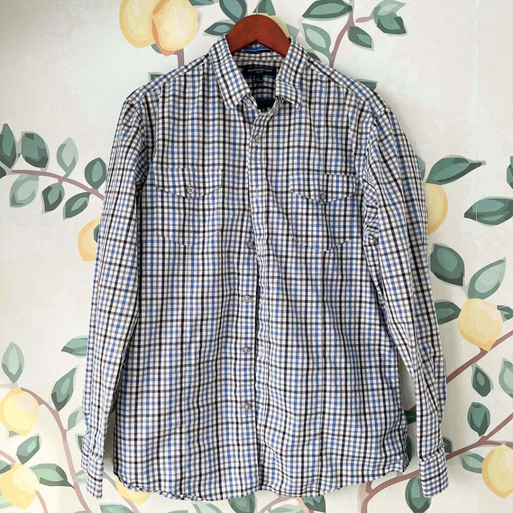 Banana Republic Men's plaid button down shirt